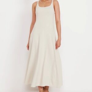 NWT Sleeveless maxi dress